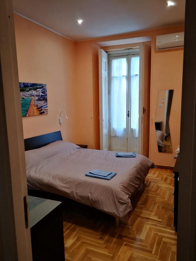 Casa Cupiello Via Chiaia - Casa Vacanze Ad Uso Esclusivo Napoli Ngoại thất bức ảnh